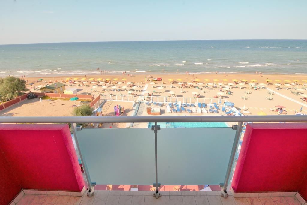 Hotel Casadei Fano Habitación foto